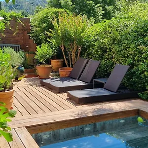 Le Belvédère - D'hôtes De Charme Et Restaurant Couette-café Flassans-sur-Issole